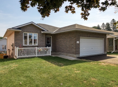 Tammy Todd _249 Whiting st ingersoll MLS-11
